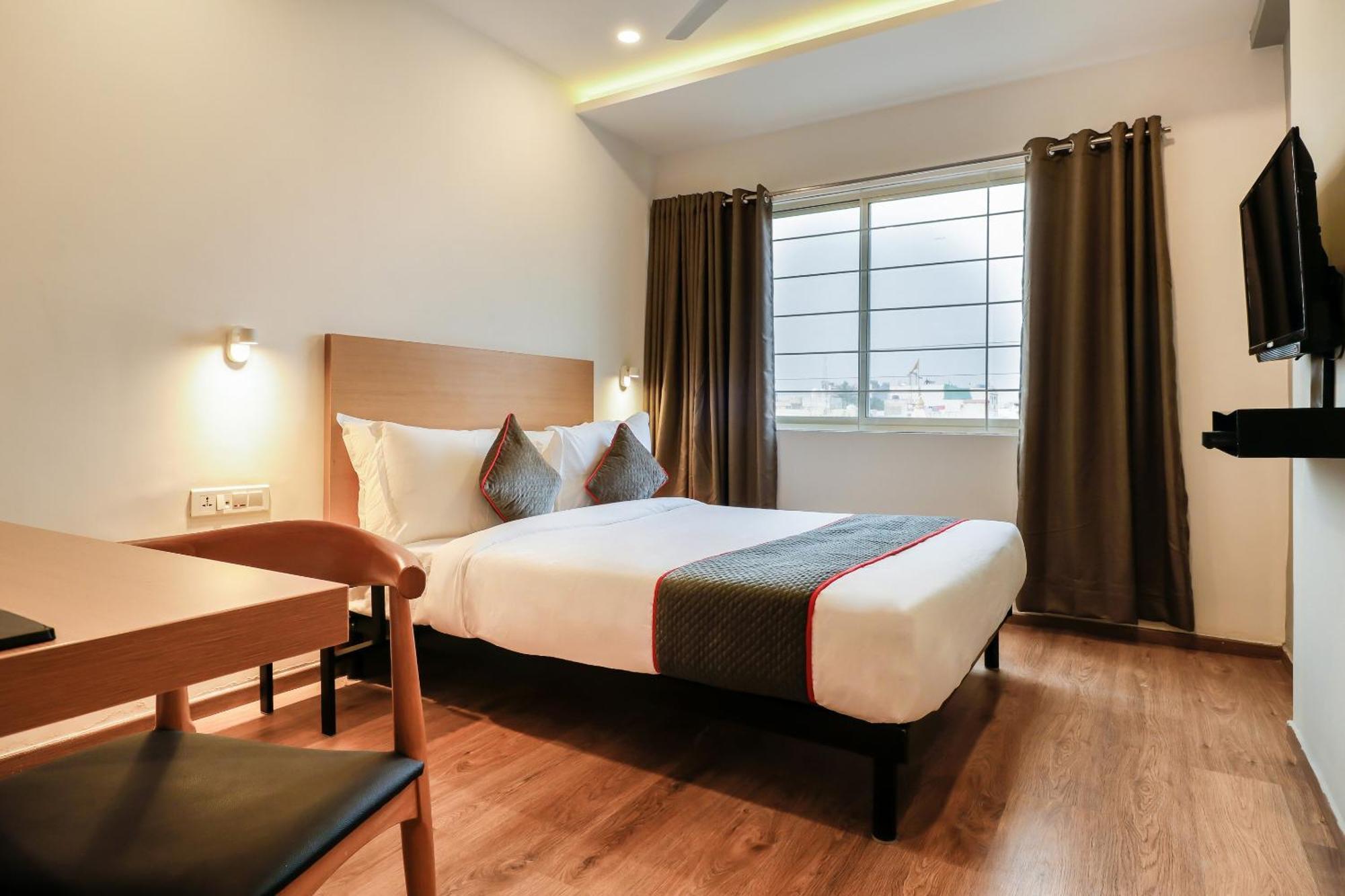 Super Townhouse The Landmark Indore Eksteriør bilde