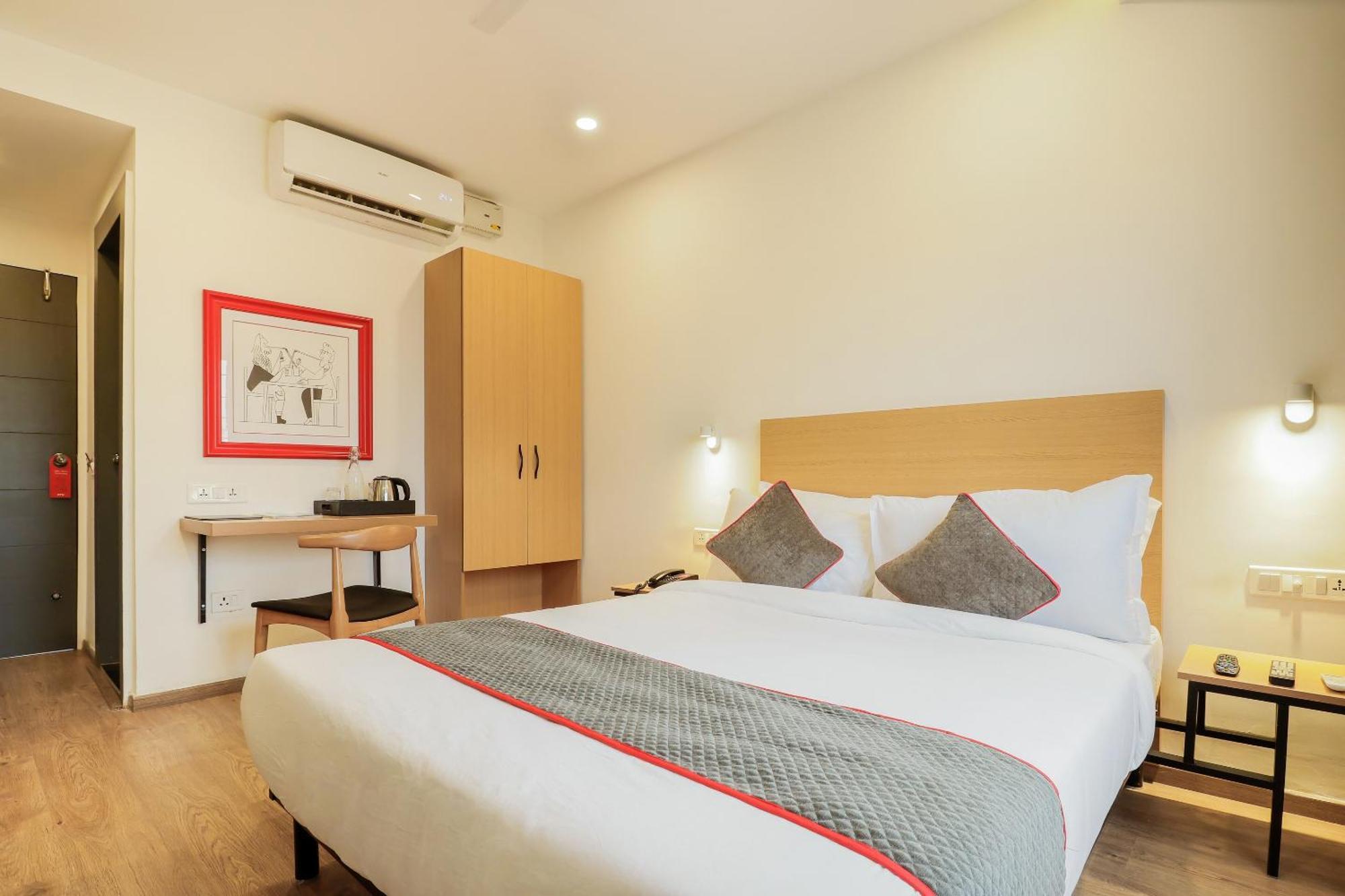 Super Townhouse The Landmark Indore Eksteriør bilde